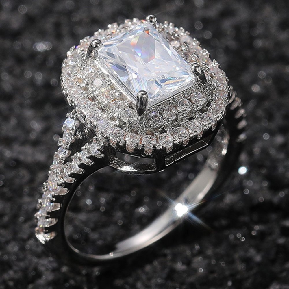 Elegant Silver Women's Ring